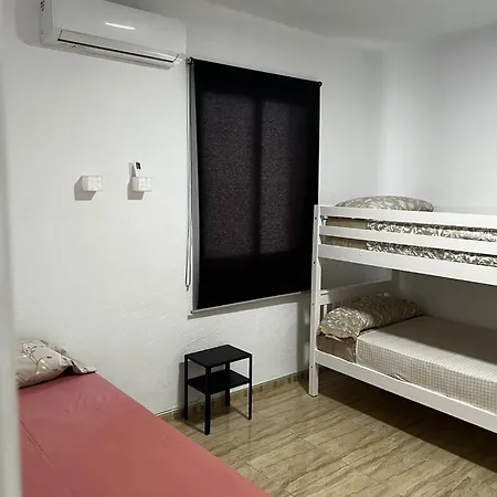 Picasso Especial Grupos Parking H Apartment